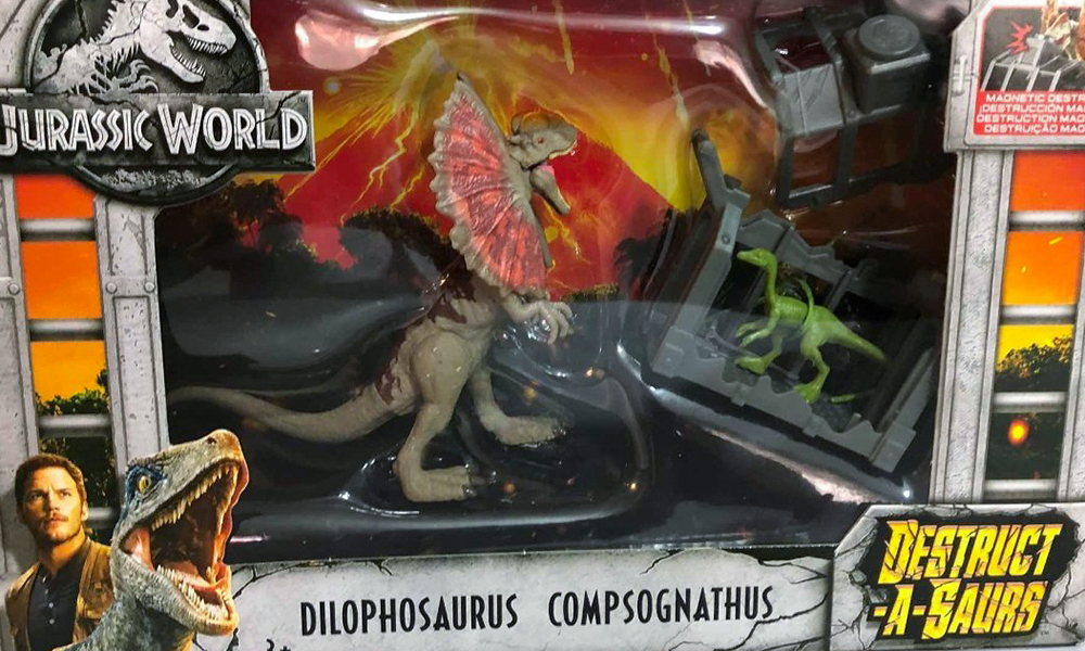 t rex jurassic world toys r us