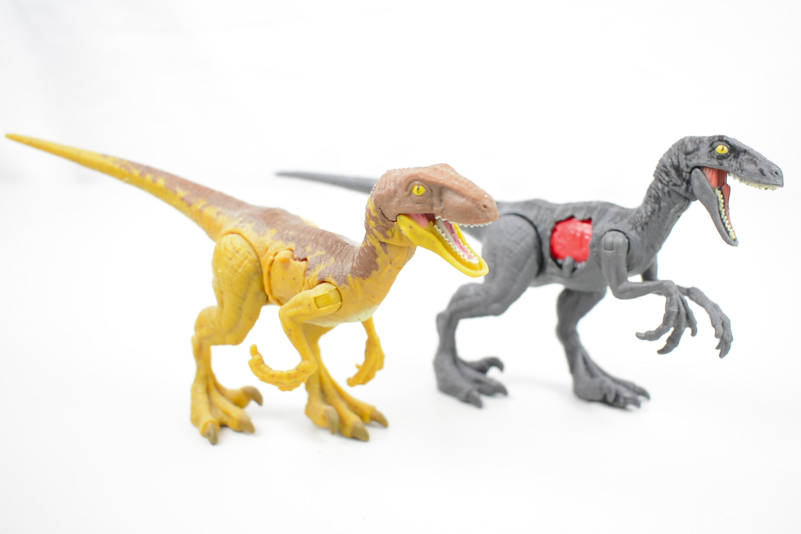 jurassic world battle damage velociraptor